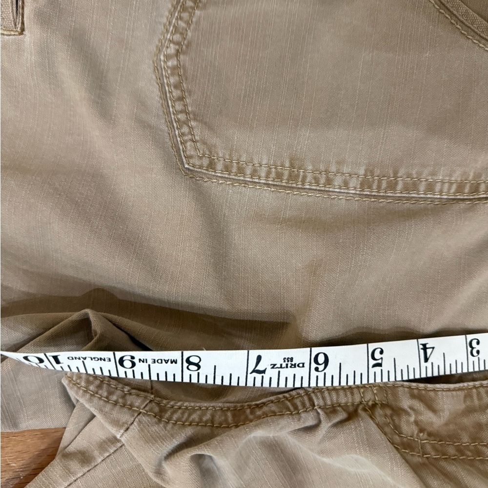 Eddie Bauer womans versatile tan cargo capris sz p4 washable pockets - Picture 7 of 7